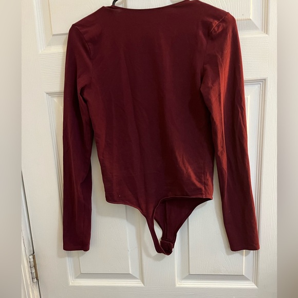 Express One Eleven Low Cut Thong BodySuit Burgundy Size Small - Picture 4 of 6